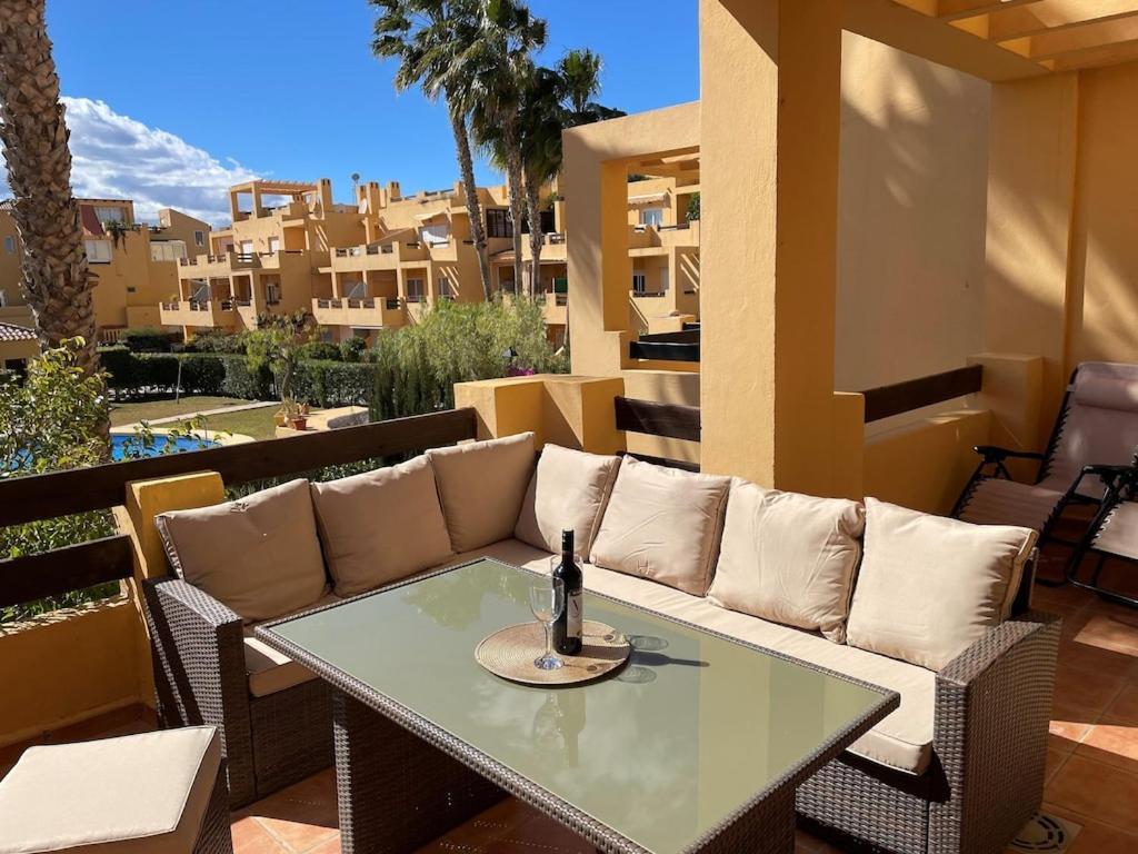 A Stunning 2 Bedroom Apartment 5 Min Walk To The Beautiful Beaches Of Vera Playa Playas de Vera Zewnętrze zdjęcie